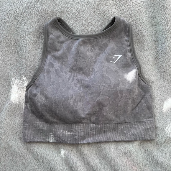 GYMSHARK Adapt Animal Seamless Sports Bra and Leggings – Butterfly Grey - Picture 7 of 9